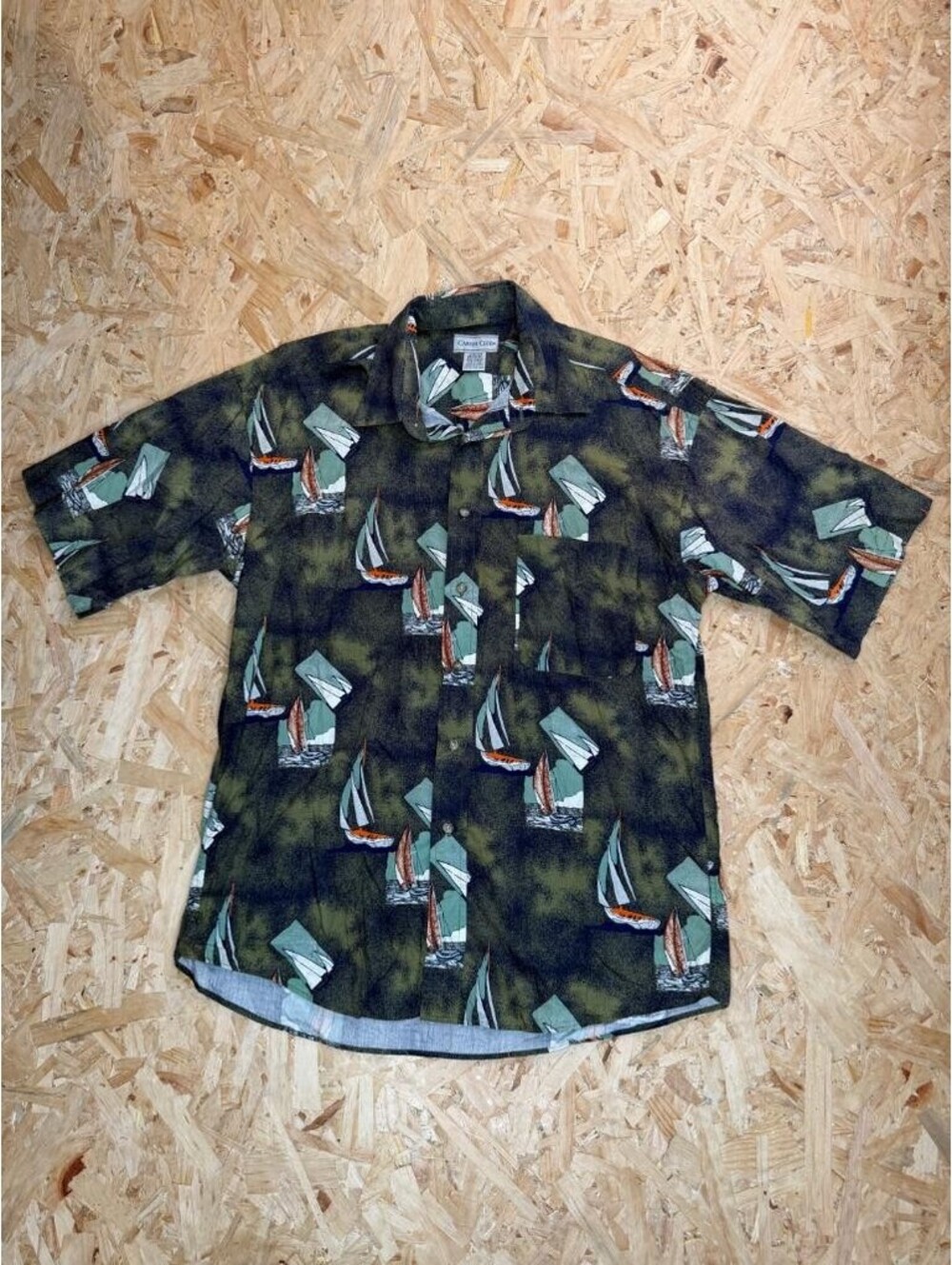 Career Club Mens Medium Vintage Sailboat Hawaiian Shirt Green Cotton Short